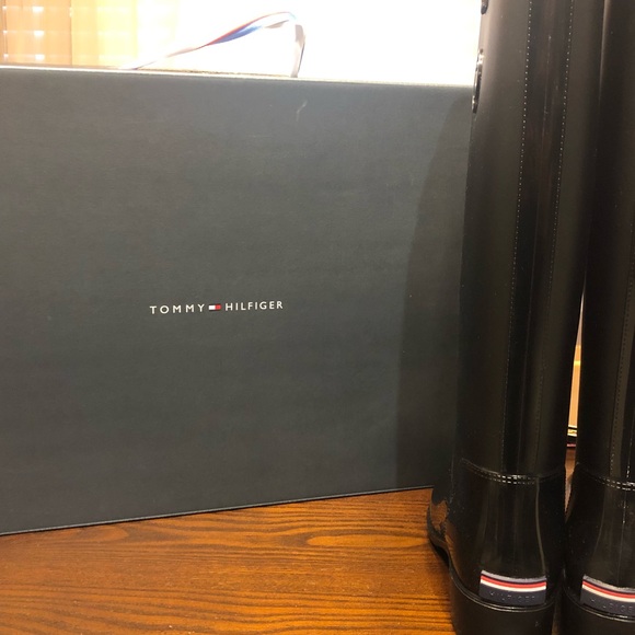 New Tommy Rain Boots - Picture 2 of 6